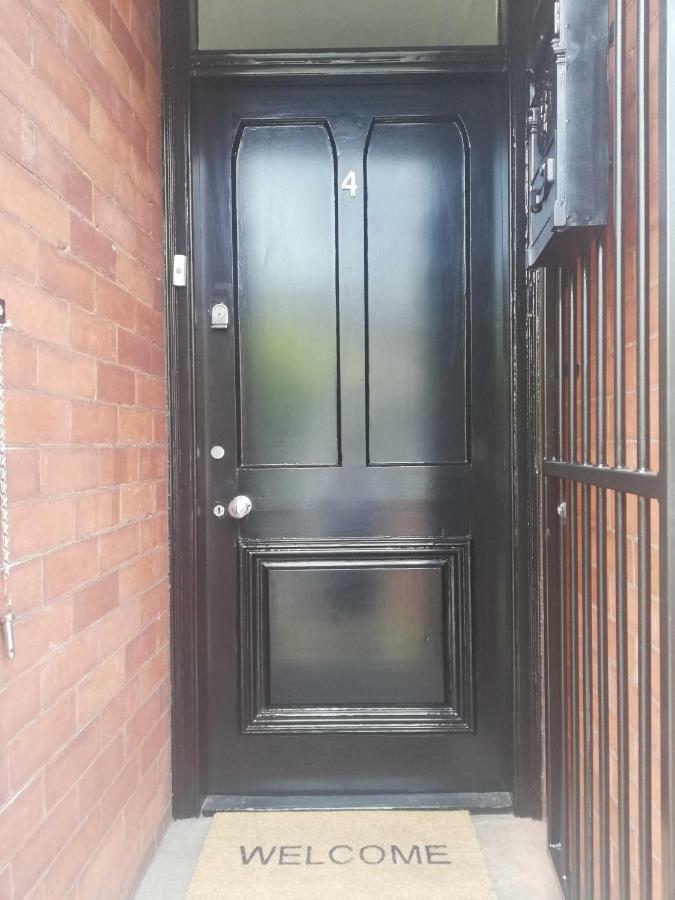 'At The Races...' Villa Doncaster Exterior photo